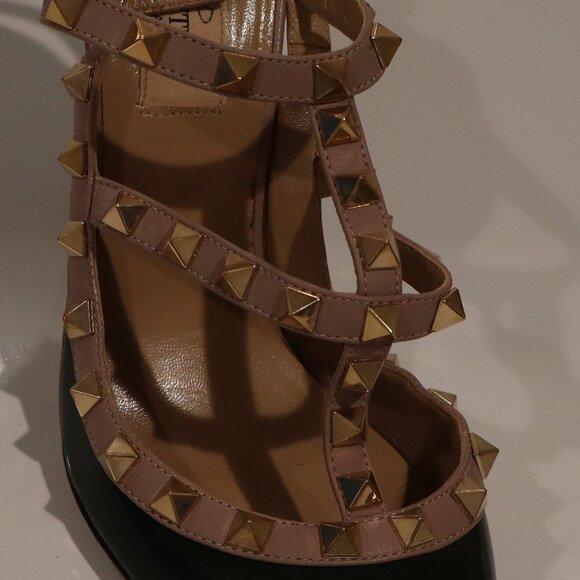 Valentino Garavani Buckle Heels - size 37.5 - Picture 9 of 9